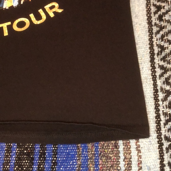 Garth Brooks Stadium Tour Concert Tee Shirt - Picture 5 of 11